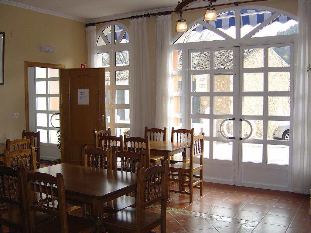 Hostal D'Ernes อัลกาลา เดล ฆูการ์ ภายนอก รูปภาพ
