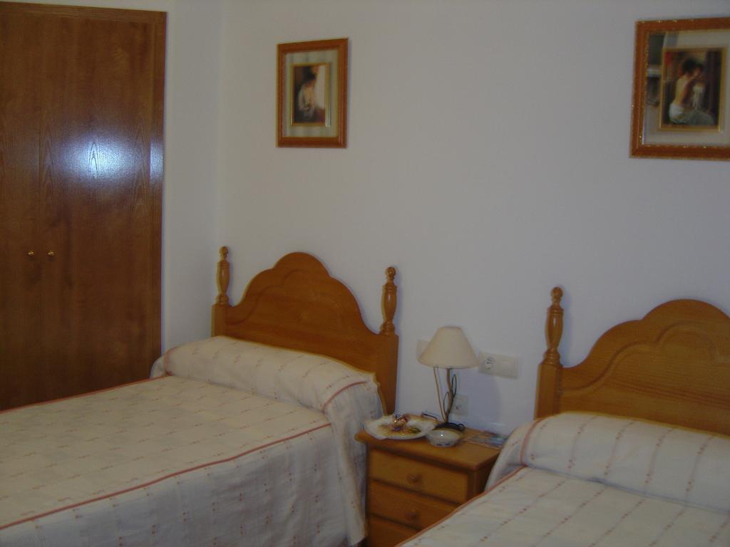 Hostal D'Ernes อัลกาลา เดล ฆูการ์ ห้อง รูปภาพ